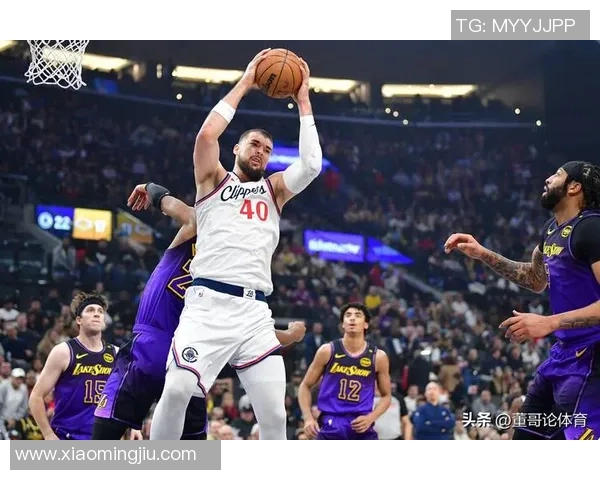 快船与湖人精彩对决中文回放全程回顾与精彩瞬间分析